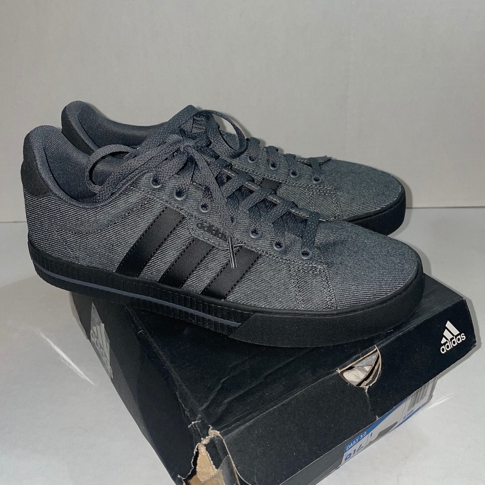 NIB Adidas Daily 3.0 Men’s